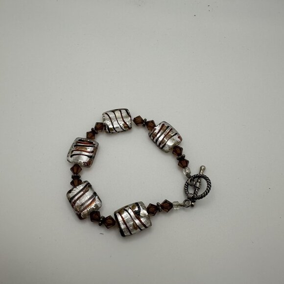 Handcrafted Glass Bead Bracelet With Metallic Swirl Design - Picture 6 of 6